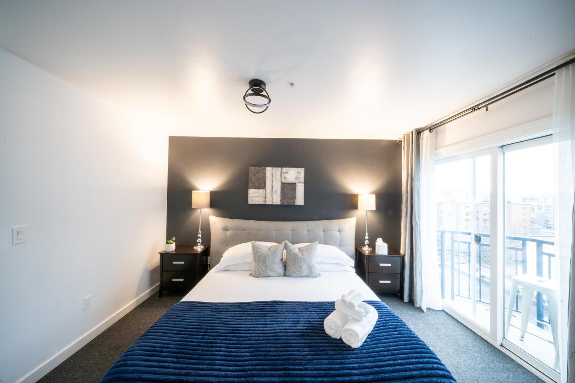 Space Needle Downtown Modern Top Story Penthouse 西雅图 外观 照片